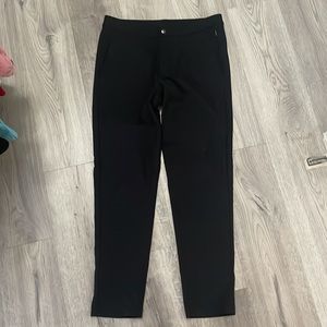Lululemon pants 32 x 29. Bought by mistake. Too short for me to wear